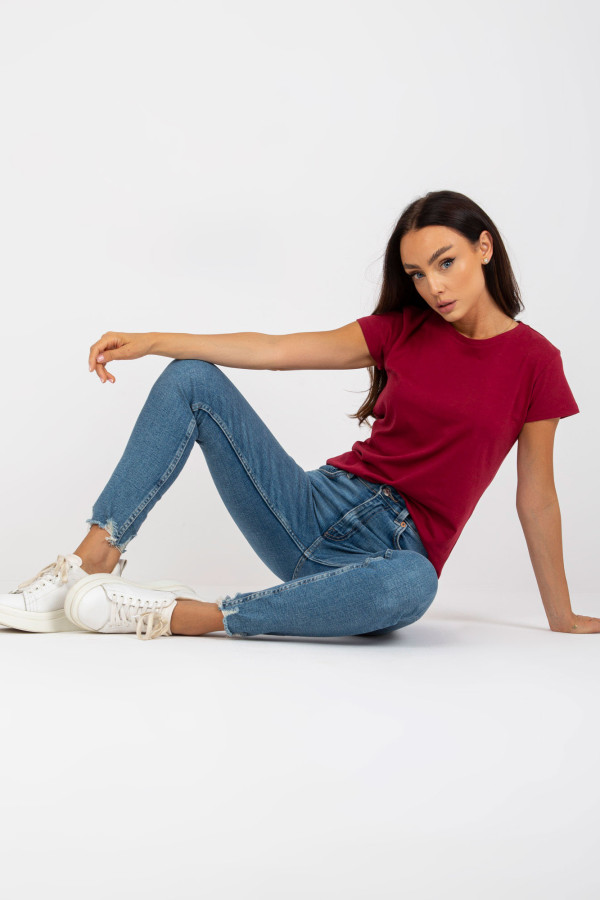 Bordowy t-shirt basic z okrągłym dekoltem