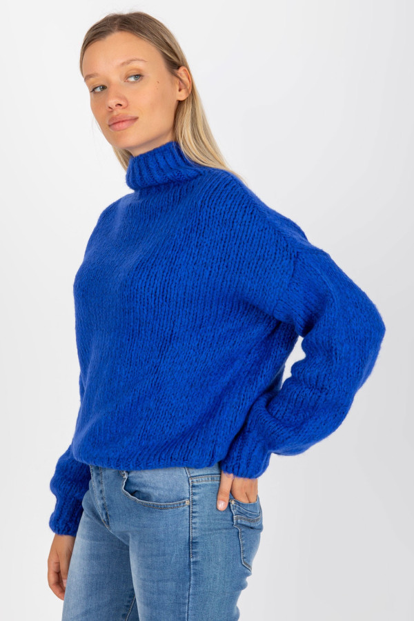 Kobaltowy sweter z golfem i szerokim rękawem Ariana RUE PARIS 3