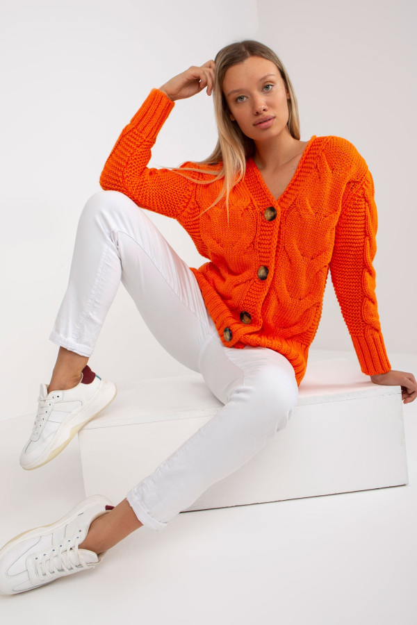 Pomarańczowy sweter rozpinany z dużymi guzikami Louissine 4