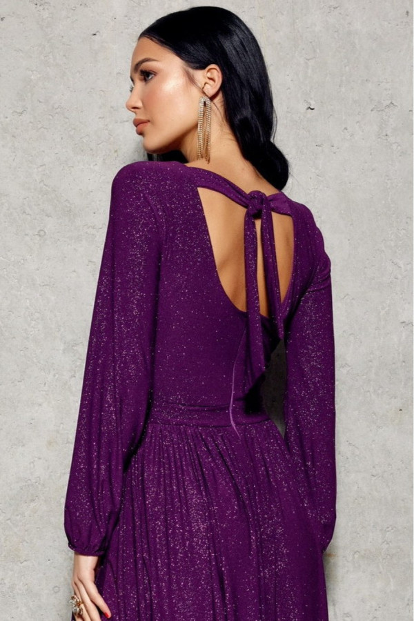 Brokatowa sukienka maxi z długim rękawem fioletowa 1
